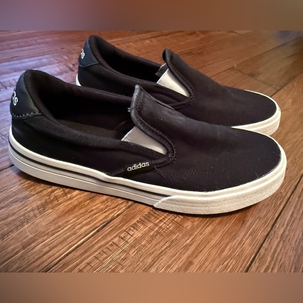 Adidas Kurin Women‎ Size 6 Black White Slip-On Sneakers Shoes Casual